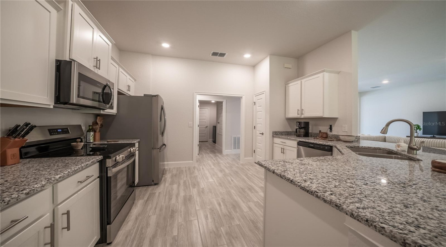 Dunnellon, Florida 34432, 4 Bedroom Bedrooms, ,3 Bathroombathrooms,Residential,For Sale,179Th Avenue,0,Mfrom730496