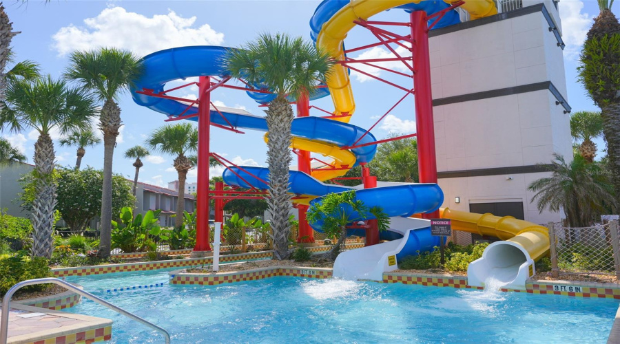 Kissimmee, Florida 34746, 2 Bedroom Bedrooms, ,2 Bathroombathrooms,Residential,For Sale,Water Mania,0,Mfro6410366