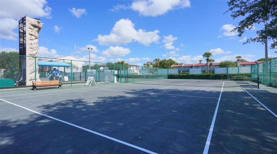 Kissimmee, Florida 34746, 2 Bedroom Bedrooms, ,2 Bathroombathrooms,Residential,For Sale,Water Mania,0,Mfro6410366