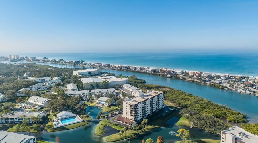 Largo, Florida 33774, 2 Bedroom Bedrooms, ,2 Bathroombathrooms,Residential,For Sale,Shipwatch,0,Mfrtb8461445
