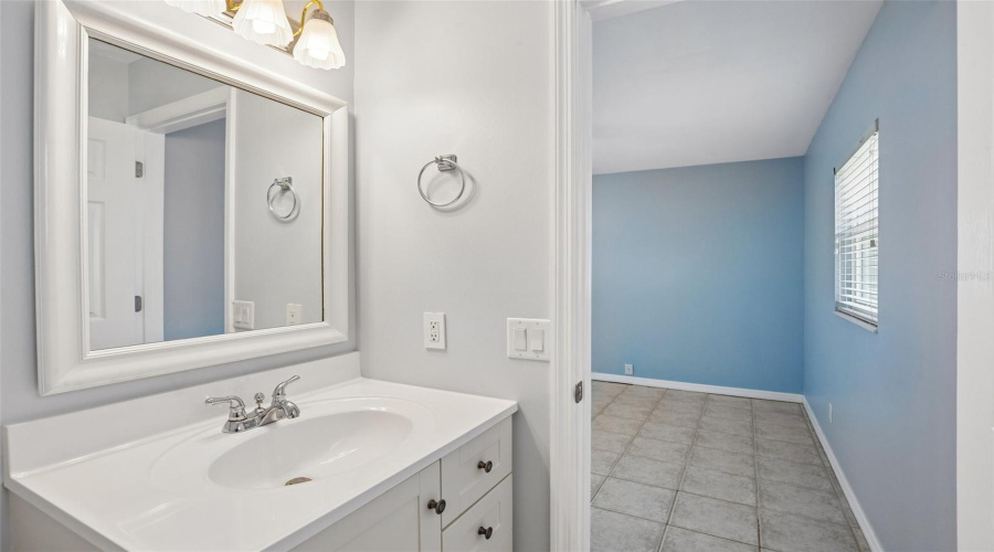 Tampa, Florida 33615, 2 Bedroom Bedrooms, ,1 Bathroombathrooms,Residential,For Sale,Eldorado,0,Mfrtb8538546