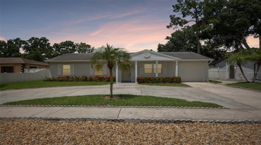 Tampa, Florida 33615, 2 Bedroom Bedrooms, ,1 Bathroombathrooms,Residential,For Sale,Eldorado,0,Mfrtb8538546