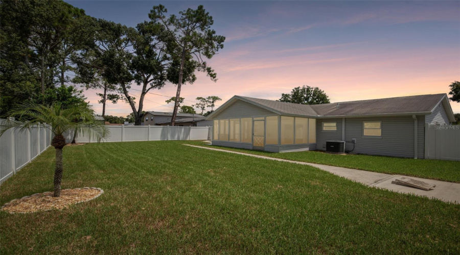 Tampa, Florida 33615, 2 Bedroom Bedrooms, ,1 Bathroombathrooms,Residential,For Sale,Eldorado,0,Mfrtb8538546