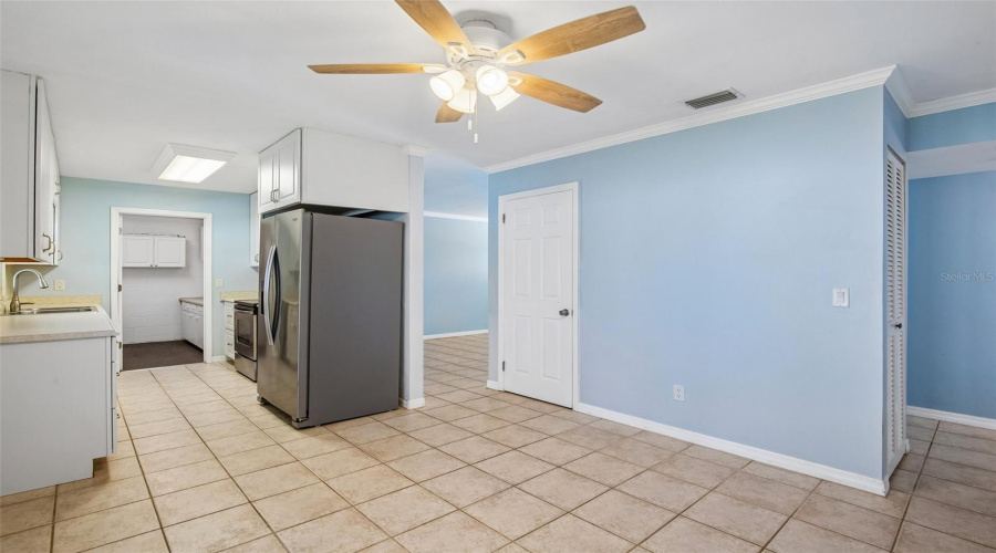 Tampa, Florida 33615, 2 Bedroom Bedrooms, ,1 Bathroombathrooms,Residential,For Sale,Eldorado,0,Mfrtb8538546