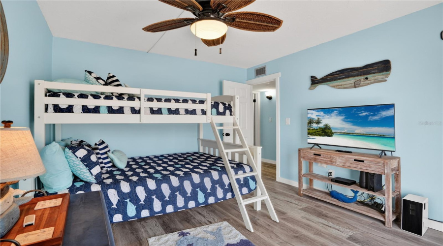 Bradenton Beach, Florida 34217, 2 Bedroom Bedrooms, ,1 Bathroombathrooms,Residential,For Sale,7Th,0,Mfra4694633