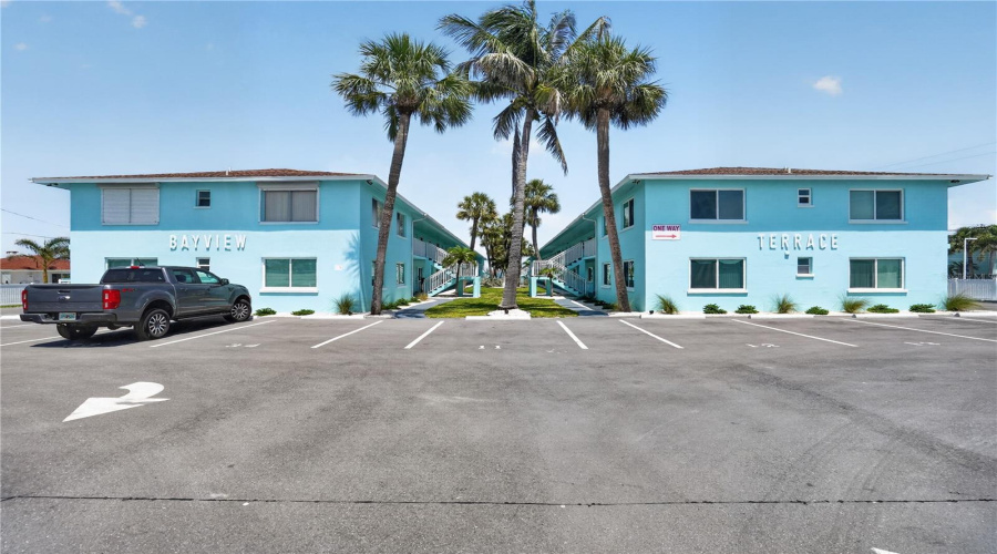 Bradenton Beach, Florida 34217, 2 Bedroom Bedrooms, ,1 Bathroombathrooms,Residential,For Sale,7Th,0,Mfra4694633