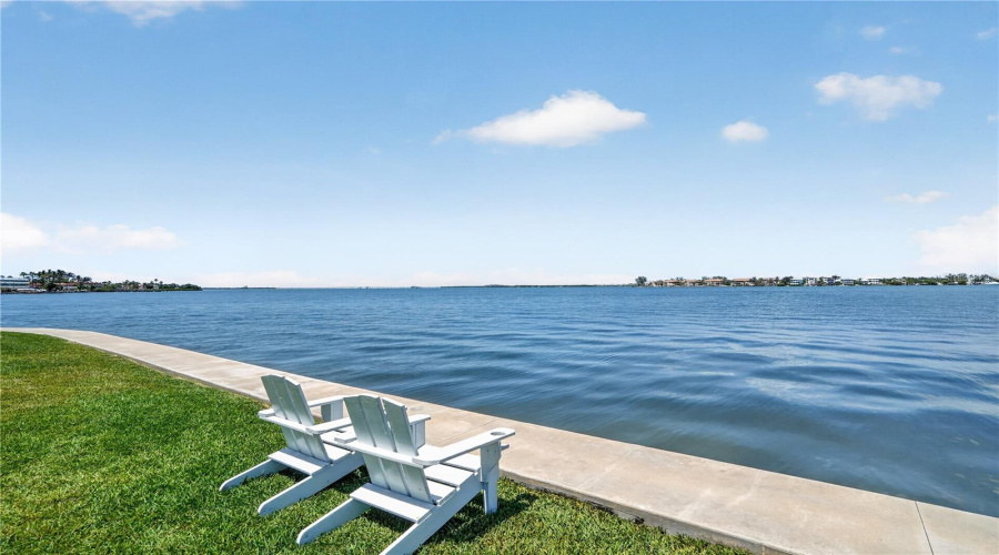 Bradenton Beach, Florida 34217, 2 Bedroom Bedrooms, ,1 Bathroombathrooms,Residential,For Sale,7Th,0,Mfra4694633