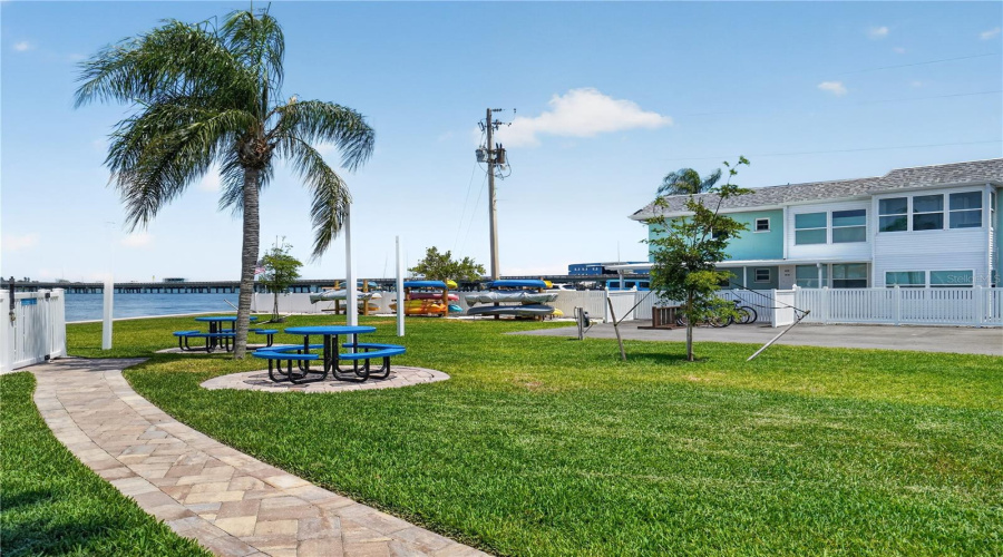 Bradenton Beach, Florida 34217, 2 Bedroom Bedrooms, ,1 Bathroombathrooms,Residential,For Sale,7Th,0,Mfra4694633