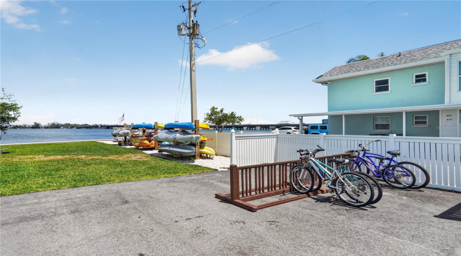 Bradenton Beach, Florida 34217, 2 Bedroom Bedrooms, ,1 Bathroombathrooms,Residential,For Sale,7Th,0,Mfra4694633