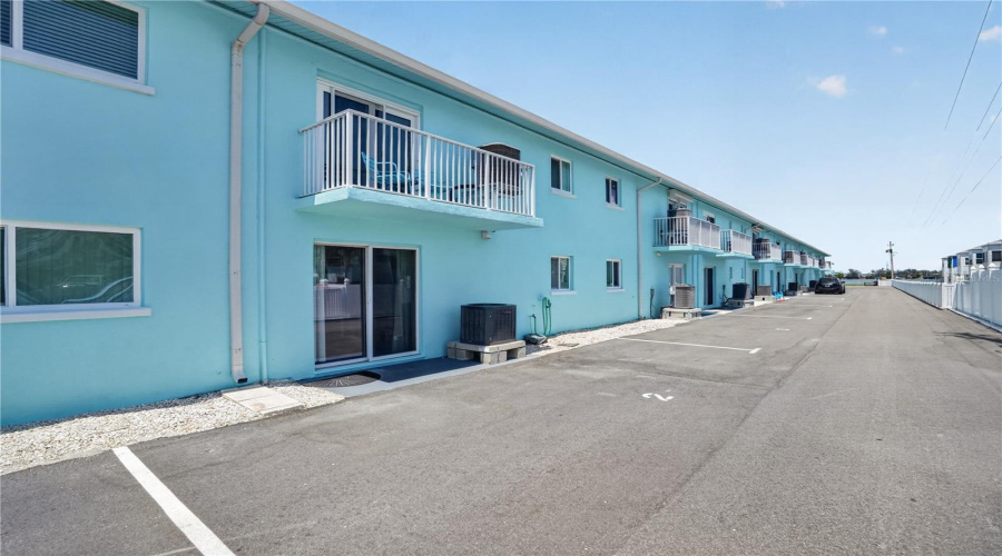 Bradenton Beach, Florida 34217, 2 Bedroom Bedrooms, ,1 Bathroombathrooms,Residential,For Sale,7Th,0,Mfra4694633