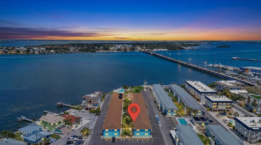 Bradenton Beach, Florida 34217, 2 Bedroom Bedrooms, ,1 Bathroombathrooms,Residential,For Sale,7Th,0,Mfra4694633