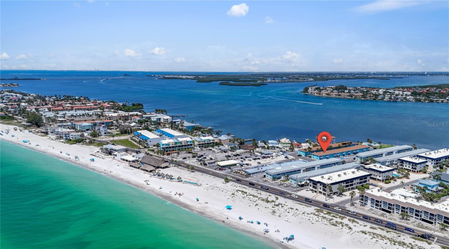 Bradenton Beach, Florida 34217, 2 Bedroom Bedrooms, ,1 Bathroombathrooms,Residential,For Sale,7Th,0,Mfra4694633