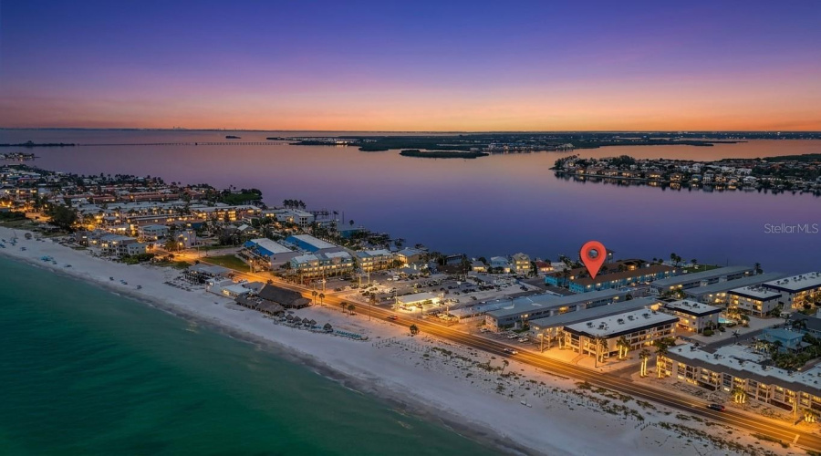 Bradenton Beach, Florida 34217, 2 Bedroom Bedrooms, ,1 Bathroombathrooms,Residential,For Sale,7Th,0,Mfra4694633