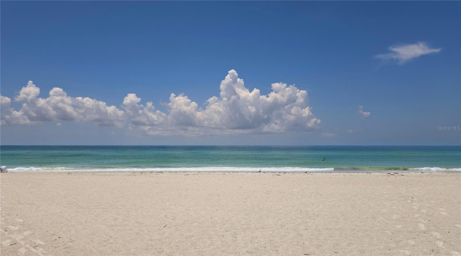 Bradenton Beach, Florida 34217, 2 Bedroom Bedrooms, ,1 Bathroombathrooms,Residential,For Sale,7Th,0,Mfra4694633
