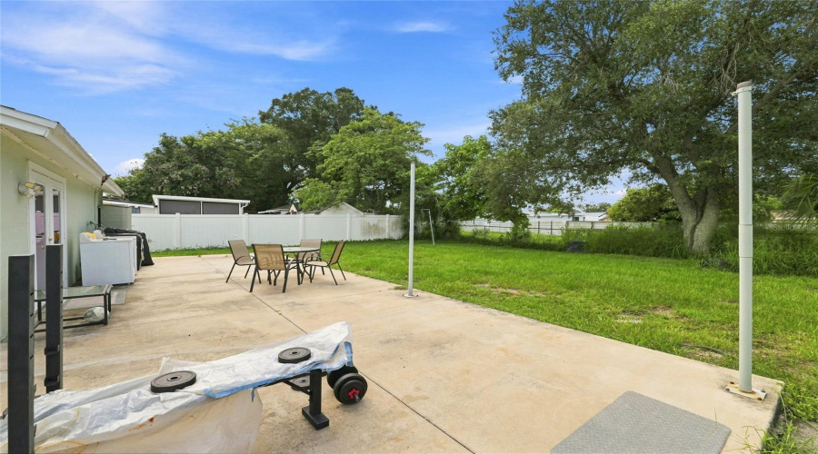 Tampa, Florida 33615, 3 Bedroom Bedrooms, ,2 Bathroombathrooms,Residential,For Sale,Drycreek,0,Mfrtb8539287