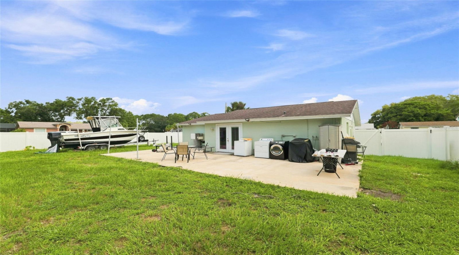 Tampa, Florida 33615, 3 Bedroom Bedrooms, ,2 Bathroombathrooms,Residential,For Sale,Drycreek,0,Mfrtb8539287