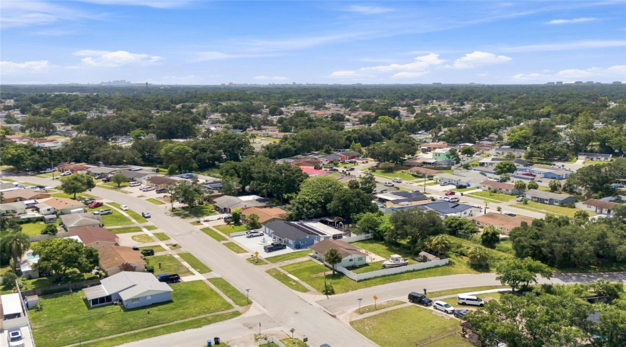 Tampa, Florida 33615, 3 Bedroom Bedrooms, ,2 Bathroombathrooms,Residential,For Sale,Drycreek,0,Mfrtb8539287