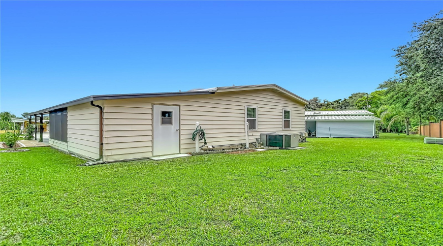 Zephyrhills, Florida 33541, 2 Bedroom Bedrooms, ,2 Bathroombathrooms,Residential,For Sale,Blanco,0,Mfrtb8535758