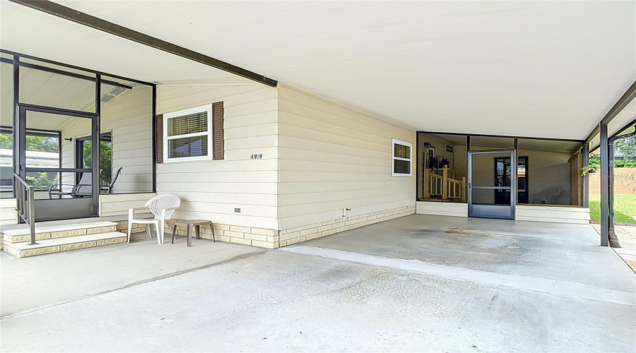 Zephyrhills, Florida 33541, 2 Bedroom Bedrooms, ,2 Bathroombathrooms,Residential,For Sale,Blanco,0,Mfrtb8535758