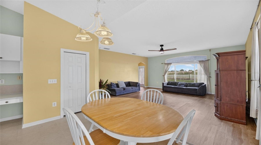 Riverview, Florida 33569, 4 Bedroom Bedrooms, ,3 Bathroombathrooms,Residential,For Sale,Tarragon,0,Mfrtb8541104