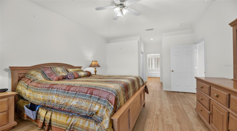 Riverview, Florida 33569, 4 Bedroom Bedrooms, ,3 Bathroombathrooms,Residential,For Sale,Tarragon,0,Mfrtb8541104