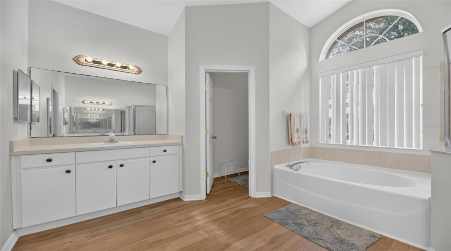 Riverview, Florida 33569, 4 Bedroom Bedrooms, ,3 Bathroombathrooms,Residential,For Sale,Tarragon,0,Mfrtb8541104