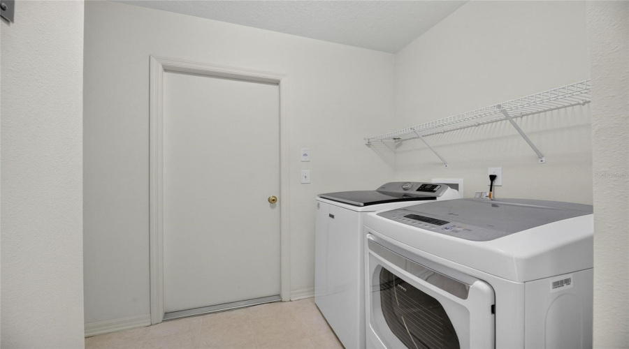 Riverview, Florida 33569, 4 Bedroom Bedrooms, ,3 Bathroombathrooms,Residential,For Sale,Tarragon,0,Mfrtb8541104