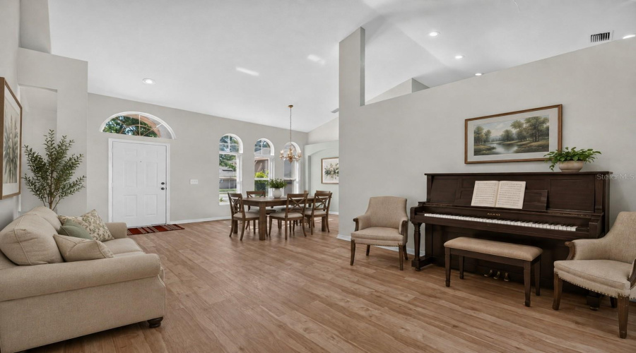 Riverview, Florida 33569, 4 Bedroom Bedrooms, ,3 Bathroombathrooms,Residential,For Sale,Tarragon,0,Mfrtb8541104