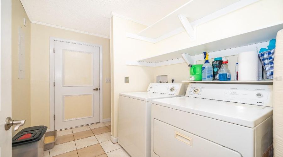 Lake Mary, Florida 32746, 4 Bedroom Bedrooms, ,3 Bathroombathrooms,Residential,For Sale,Lake Mary,0,Mfrtb8539078