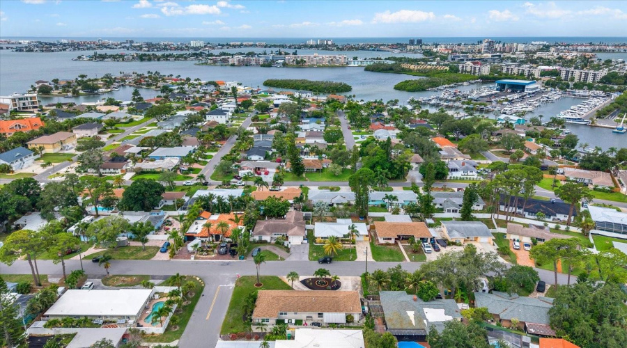 St Petersburg, Florida 33707, 3 Bedroom Bedrooms, ,3 Bathroombathrooms,Residential,For Sale,Marion,0,Mfrtb8516236