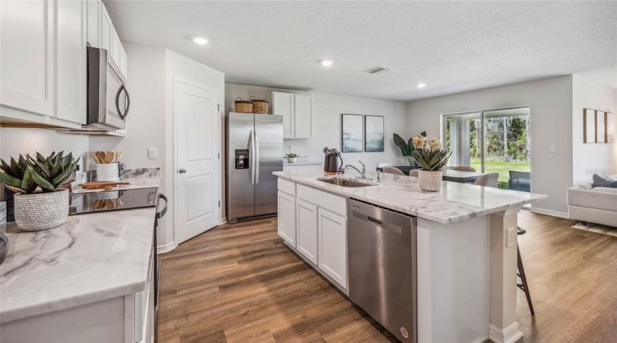 Palmetto, Florida 34221, 4 Bedroom Bedrooms, ,2 Bathroombathrooms,Residential,For Sale,Silver Moonlight,0,Mfra4694445