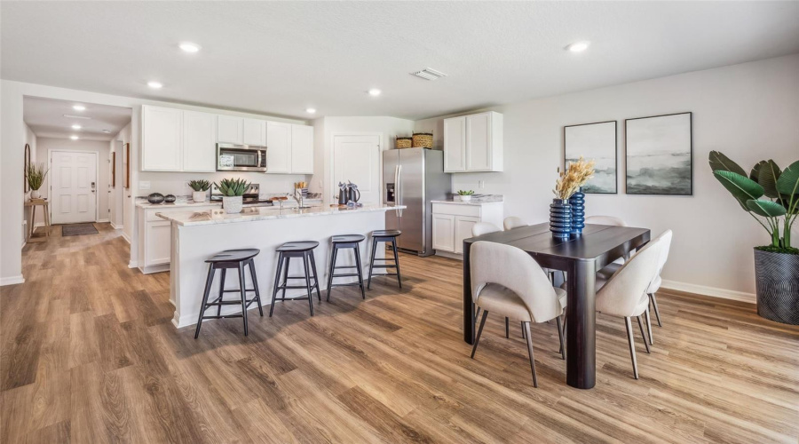 Palmetto, Florida 34221, 4 Bedroom Bedrooms, ,2 Bathroombathrooms,Residential,For Sale,Silver Moonlight,0,Mfra4694445