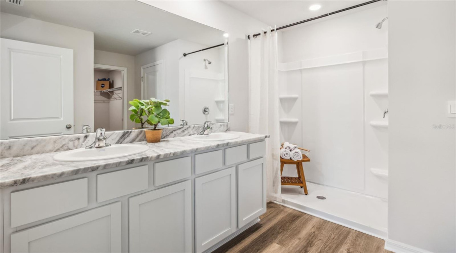 Palmetto, Florida 34221, 4 Bedroom Bedrooms, ,2 Bathroombathrooms,Residential,For Sale,Silver Moonlight,0,Mfra4694445