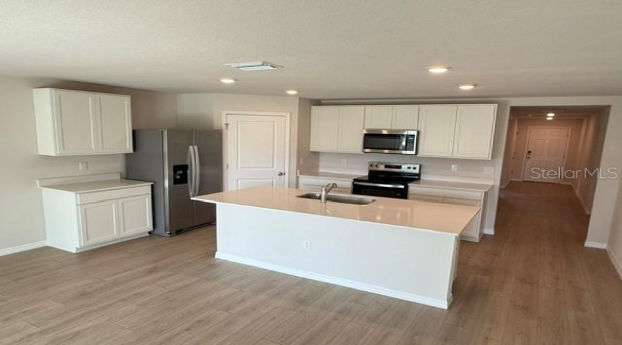 Palmetto, Florida 34221, 4 Bedroom Bedrooms, ,2 Bathroombathrooms,Residential,For Sale,Silver Moonlight,0,Mfra4694445