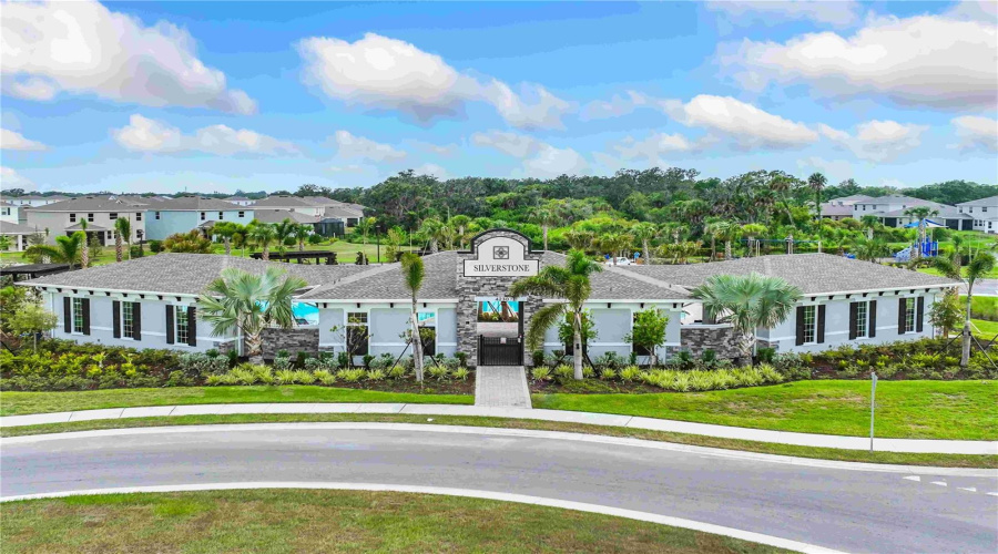 Palmetto, Florida 34221, 4 Bedroom Bedrooms, ,2 Bathroombathrooms,Residential,For Sale,Silver Moonlight,0,Mfra4694445