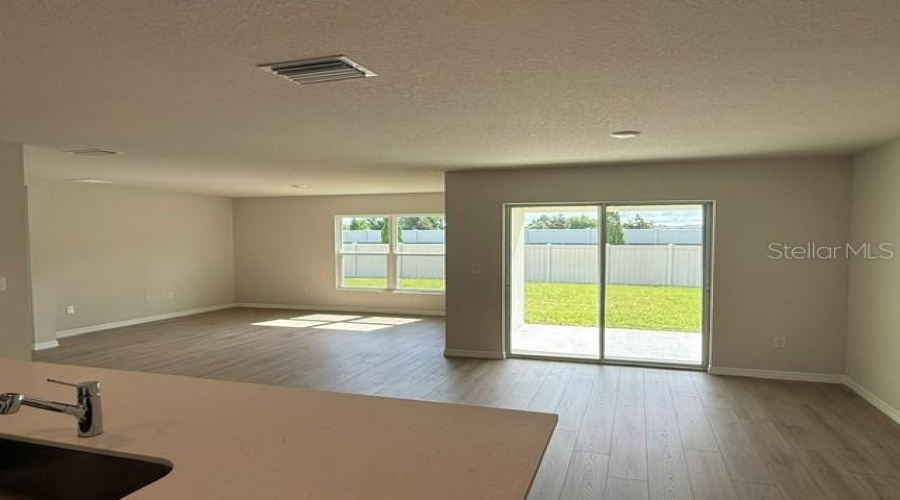 Palmetto, Florida 34221, 4 Bedroom Bedrooms, ,2 Bathroombathrooms,Residential,For Sale,Silver Moonlight,0,Mfra4694445
