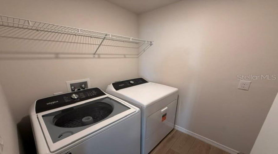 Palmetto, Florida 34221, 4 Bedroom Bedrooms, ,2 Bathroombathrooms,Residential,For Sale,Silver Moonlight,0,Mfra4694445