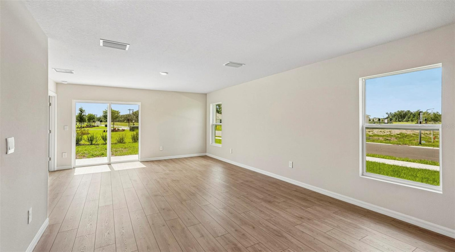 Parrish, Florida 34219, 5 Bedroom Bedrooms, ,2 Bathroombathrooms,Residential,For Sale,Old Canoe,0,Mfra4682567