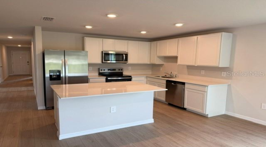 Parrish, Florida 34219, 5 Bedroom Bedrooms, ,2 Bathroombathrooms,Residential,For Sale,Old Canoe,0,Mfra4682567