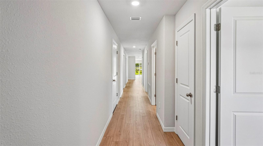 Parrish, Florida 34219, 5 Bedroom Bedrooms, ,2 Bathroombathrooms,Residential,For Sale,Old Canoe,0,Mfra4682567