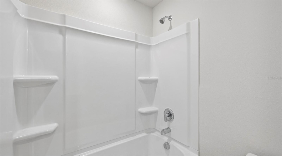 Parrish, Florida 34219, 5 Bedroom Bedrooms, ,3 Bathroombathrooms,Residential,For Sale,Bending Creek,0,Mfra4674694