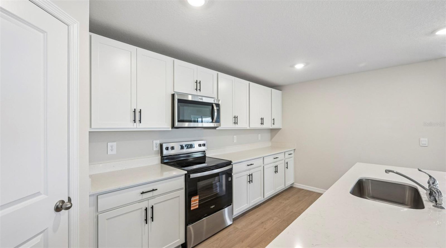 Parrish, Florida 34219, 5 Bedroom Bedrooms, ,3 Bathroombathrooms,Residential,For Sale,Bending Creek,0,Mfra4674694