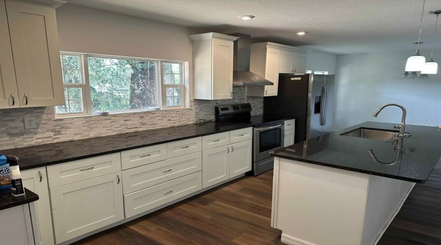 Tampa, Florida 33610, 5 Bedroom Bedrooms, ,2 Bathroombathrooms,Residential,For Sale,Royal Oak,0,Mfrtb8537402