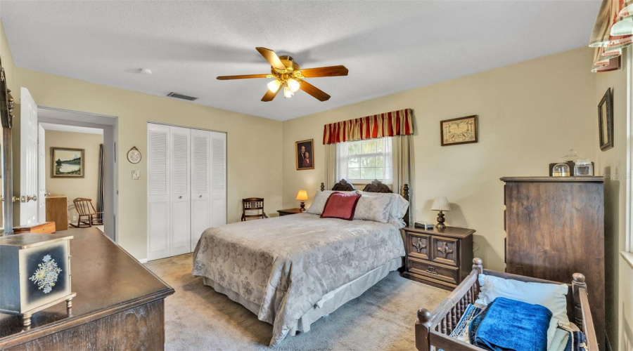 Lakeland, Florida 33803, 4 Bedroom Bedrooms, ,3 Bathroombathrooms,Residential,For Sale,Woodward,0,Mfrl4960632
