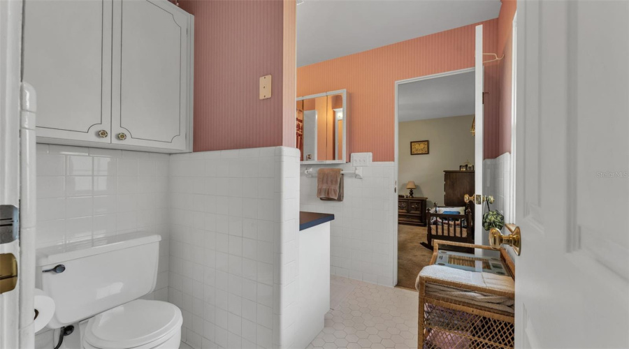 Lakeland, Florida 33803, 4 Bedroom Bedrooms, ,3 Bathroombathrooms,Residential,For Sale,Woodward,0,Mfrl4960632