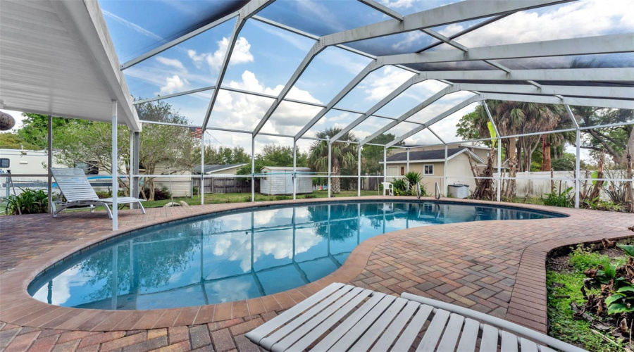 Lakeland, Florida 33803, 4 Bedroom Bedrooms, ,3 Bathroombathrooms,Residential,For Sale,Woodward,0,Mfrl4960632
