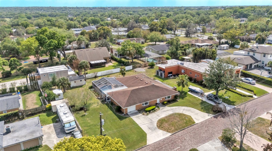 Lakeland, Florida 33803, 4 Bedroom Bedrooms, ,3 Bathroombathrooms,Residential,For Sale,Woodward,0,Mfrl4960632