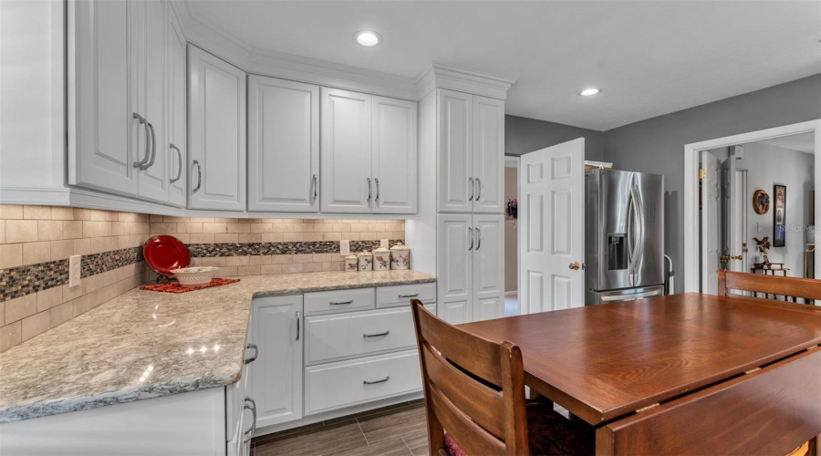 Lakeland, Florida 33803, 4 Bedroom Bedrooms, ,3 Bathroombathrooms,Residential,For Sale,Woodward,0,Mfrl4960632