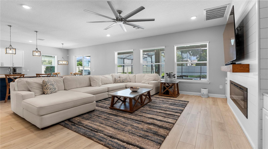 Winter Park, Florida 32792, 6 Bedroom Bedrooms, ,4 Bathroombathrooms,Residential,For Sale,Wading Waters,0,Mfro6436548