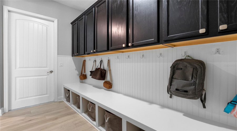 Winter Park, Florida 32792, 6 Bedroom Bedrooms, ,4 Bathroombathrooms,Residential,For Sale,Wading Waters,0,Mfro6436548